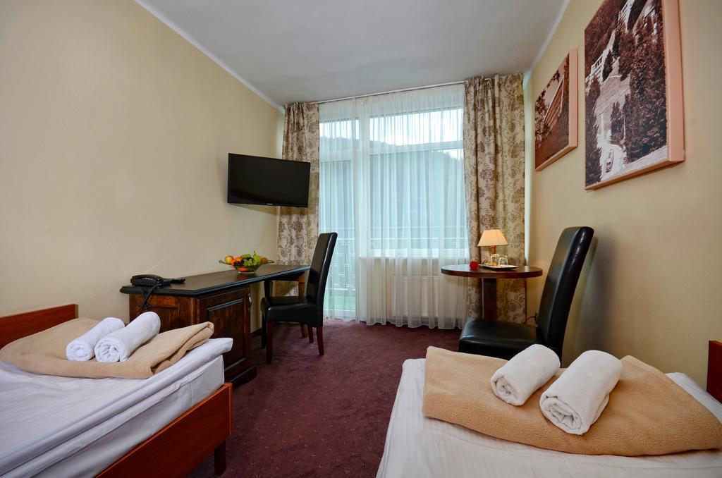 Mazowsze Medi Spa Устронь Экстерьер фото