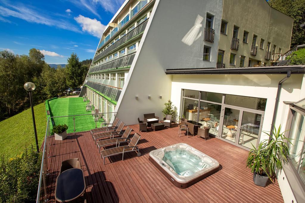 Mazowsze Medi Spa Устронь Экстерьер фото